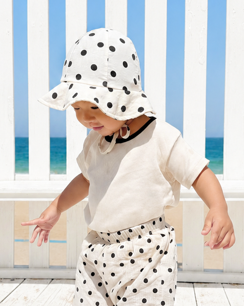Polka dot bucket hat