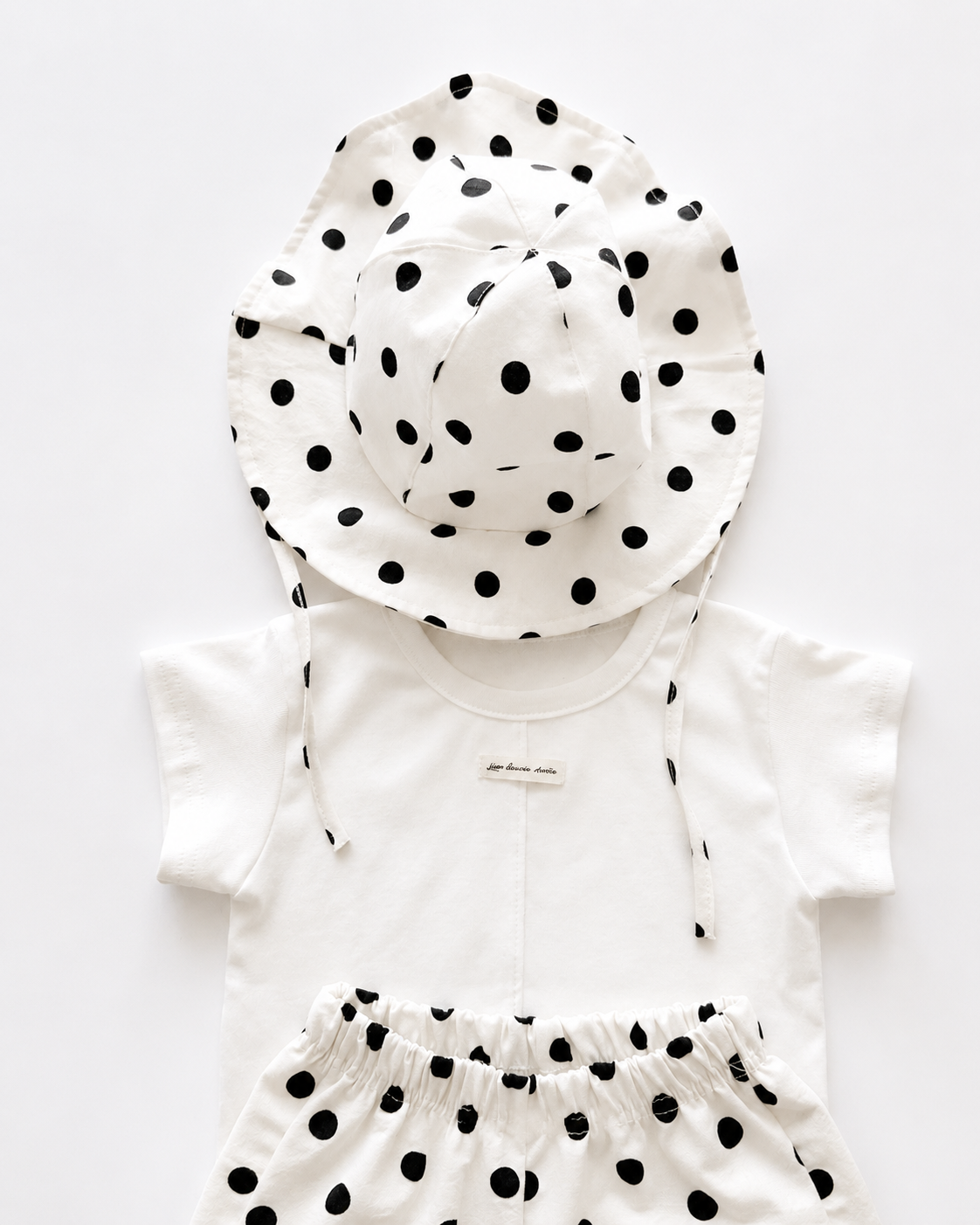 Polka dot bucket hat